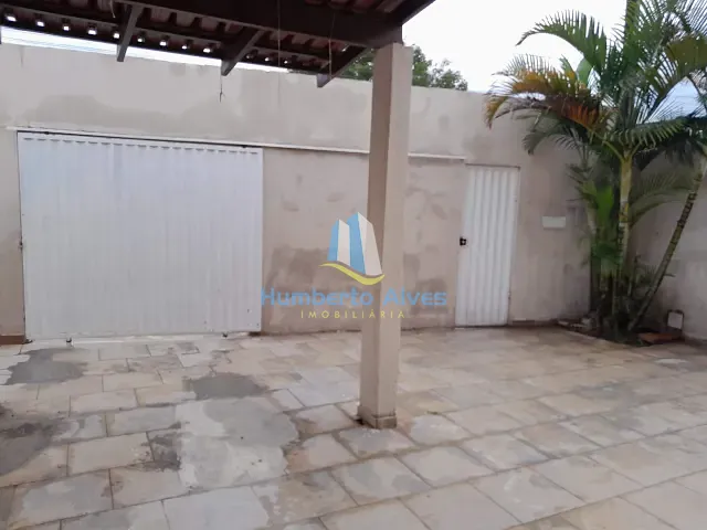 Casa 3 quartos e 2 banheiros, para alugar, no bairro Felícia em Vitória da Conquista