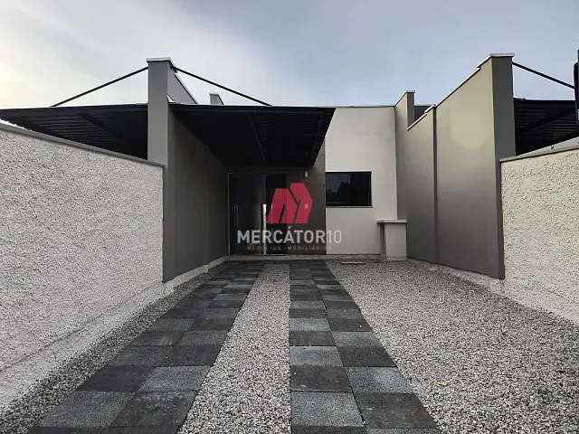 Casa 2 quartos e 1 banheiro, para alugar, no bairro Santa Terezinha em Gaspar