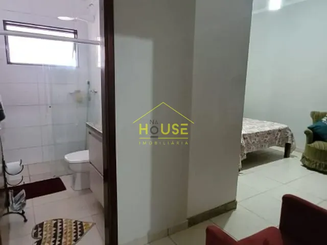 Casa com 240m², à venda, no bairro Jardim Marim em Votuporanga