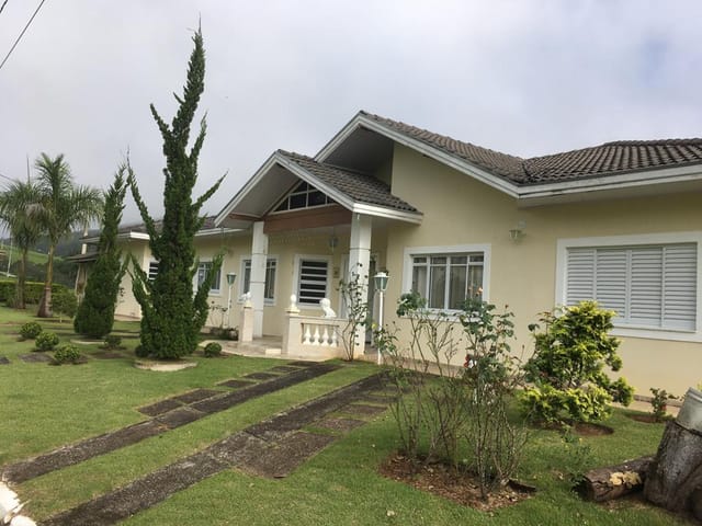 Foto do Casa - Linda Casa com 5 dormitórios à venda, 290 m² por R$ 850.000 - Village Parahybuna - Paraibuna/SP | INDEPENDENCE NEGOCIOS IMOBILIARIOS LTDA