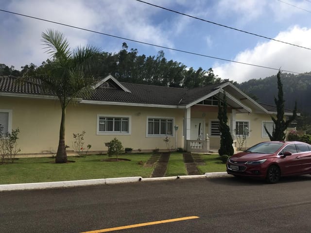 Foto do Casa - Linda Casa com 5 dormitórios à venda, 290 m² por R$ 850.000 - Village Parahybuna - Paraibuna/SP | INDEPENDENCE NEGOCIOS IMOBILIARIOS LTDA