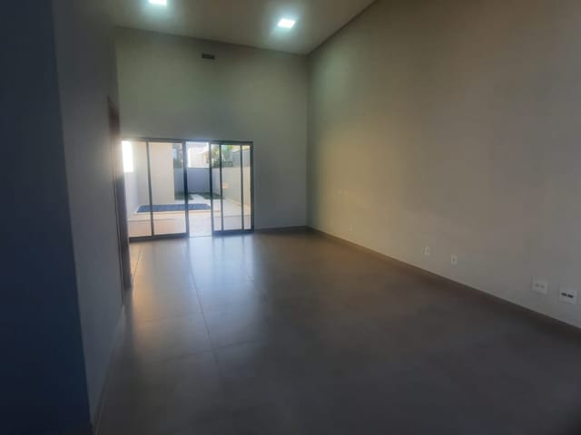 Casa com 300m² 3 quartos e 4 banheiros, à venda, no bairro Jardim São Marcos em Valinhos