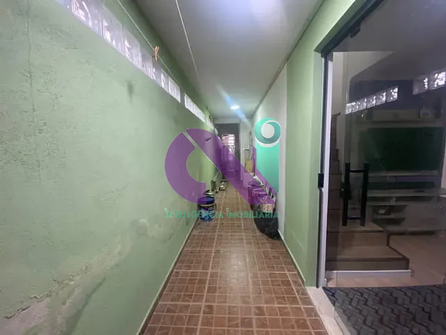 Casa com 219m² 3 quartos e 3 banheiros, à venda, no bairro Cidade das Flores em Osasco
