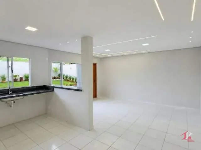 Casa 2 quartos e 1 banheiro, à venda, no bairro Sabaúna em Itanhaém