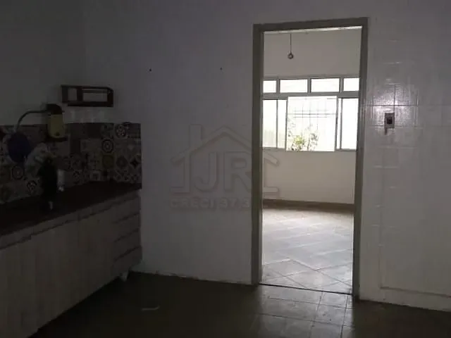 Casa com 250m² 2 quartos e 1 banheiro, à venda, no bairro Jardim Zaira em Mauá