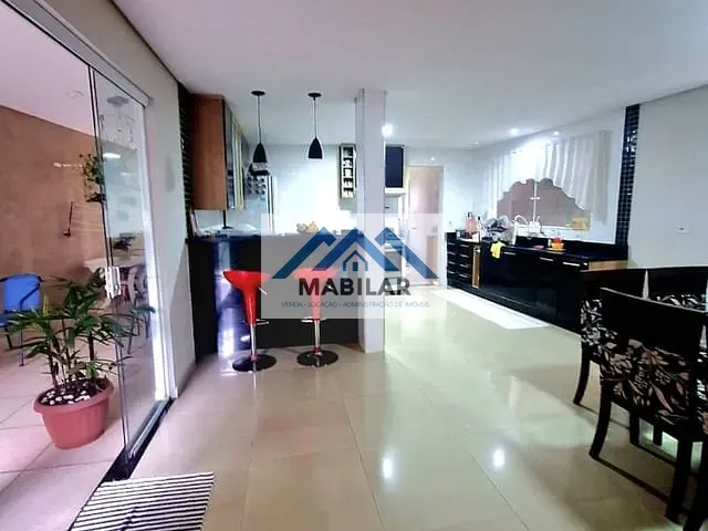 Casa com 320m² 5 quartos e 6 banheiros, à venda, no bairro Jardim Cidade Pirituba em São Paulo