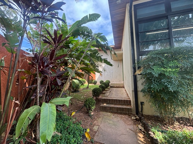 Casa 1 quarto e 3 banheiros, para alugar, no bairro Parque do Colégio em Jundiaí