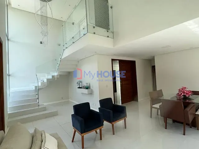 Casa com 450m² 5 quartos e 4 banheiros, à venda, no bairro Nossa Senhora da Vitória em Ilhéus