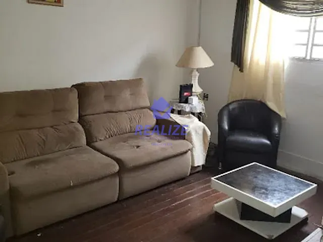 Casa com 240m² 2 quartos e 1 banheiro, à venda, no bairro Centro em Botucatu