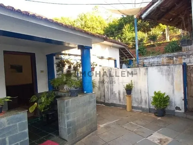 Casa com 617m² 3 quartos e 2 banheiros, à venda, no bairro Cruzeiro em Itajubá