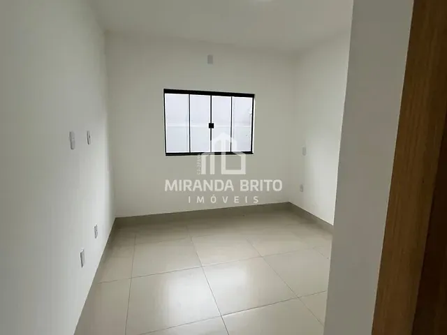 Casa com 184m² 2 quartos e 3 banheiros, à venda, no bairro Independência - 2º Complemento em Aparecida de Goiânia