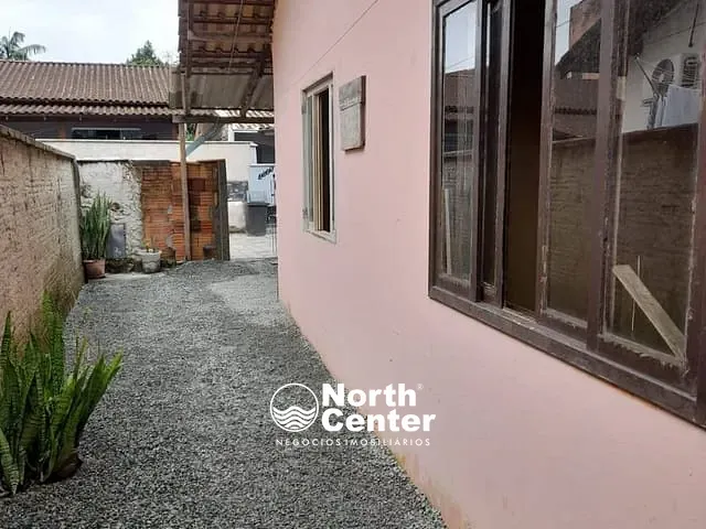 Casa com 217m² 4 quartos e 3 banheiros, à venda, no bairro Porto Grande em Araquari
