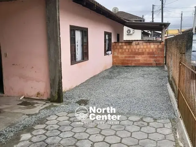 Casa com 217m² 4 quartos e 3 banheiros, à venda, no bairro Porto Grande em Araquari
