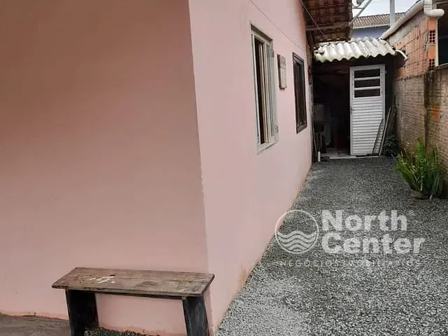 Casa com 217m² 4 quartos e 3 banheiros, à venda, no bairro Porto Grande em Araquari