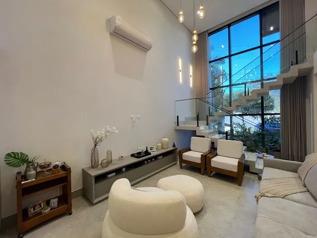 Casa com 360m² 3 quartos e 5 banheiros, à venda, no bairro Conjunto Residencial Vivendas do Arvoredo em Londrina