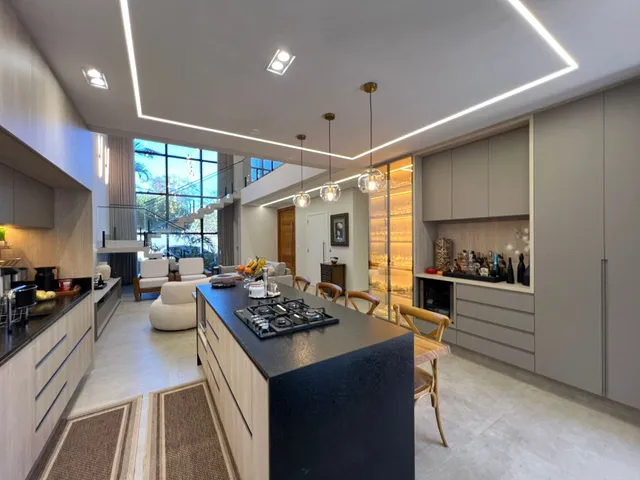Casa com 360m² 3 quartos e 5 banheiros, à venda, no bairro Conjunto Residencial Vivendas do Arvoredo em Londrina