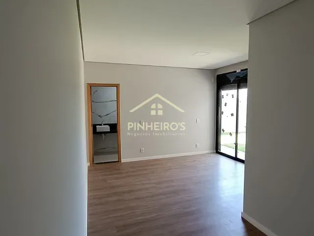 Casa com 336m² 3 quartos e 1 banheiro, à venda, no bairro Vila Salomé em Cambé