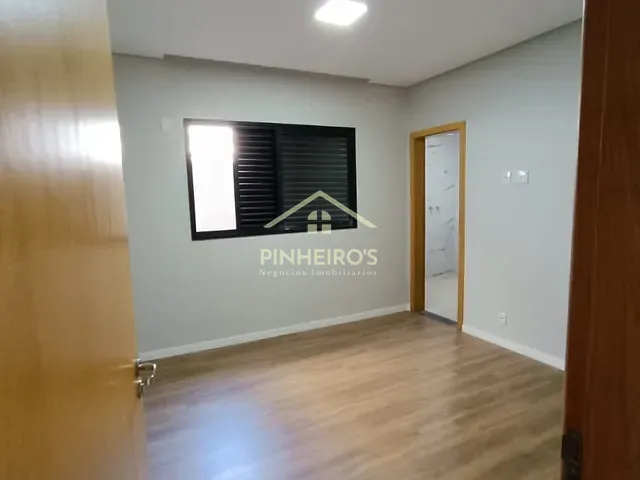 Casa com 336m² 3 quartos e 1 banheiro, à venda, no bairro Vila Salomé em Cambé