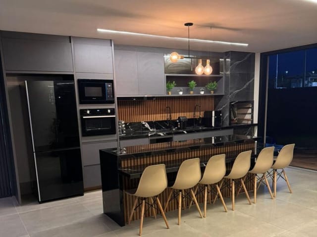 Foto do Casa - Casa com 3 dormitórios à venda, 210 m² por R$ 1.890.000 - Jardins Capri - Senador Canedo/GO | Portfolio Imóveis