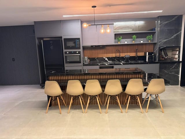 Foto do Casa - Casa com 3 dormitórios à venda, 210 m² por R$ 1.890.000 - Jardins Capri - Senador Canedo/GO | Portfolio Imóveis