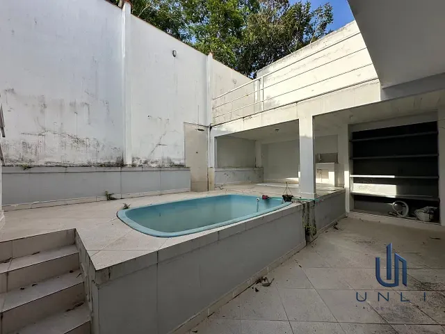 Casa 3 quartos e 2 banheiros, à venda, no bairro Jardim Belvedere em Volta Redonda