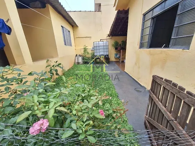 Casa com 200m² 3 quartos e 1 banheiro, à venda, no bairro Parque dos Municípios I em Guaxupé