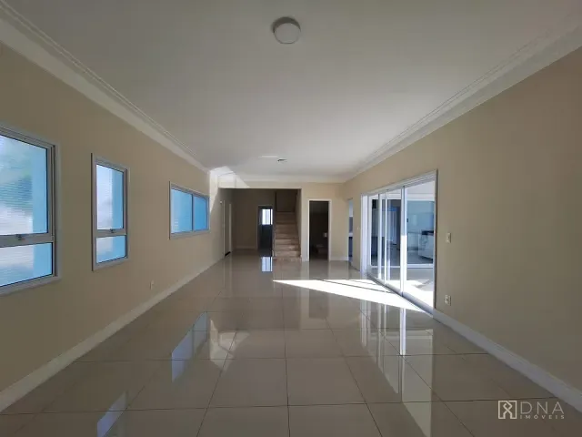 Casa 4 quartos e 5 banheiros, à venda, no bairro Urbanova VII em São José dos Campos
