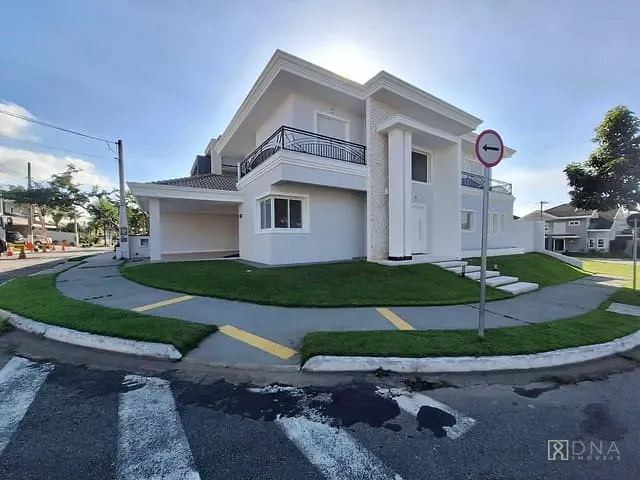Casa 4 quartos e 5 banheiros, à venda, no bairro Urbanova VII em São José dos Campos