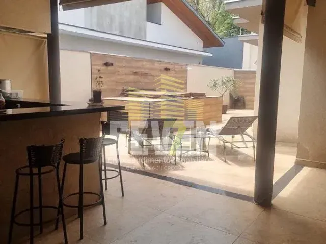 Casa com 525m² 4 quartos e 4 banheiros, à venda, no bairro Jardim Colonial em Bauru