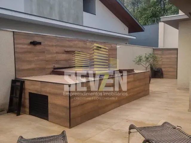 Casa com 525m² 4 quartos e 4 banheiros, à venda, no bairro Jardim Colonial em Bauru