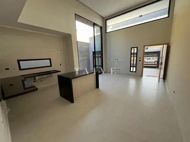 Casa com 210m² 3 quartos e 2 banheiros, à venda, no bairro Dom Pedro em Londrina