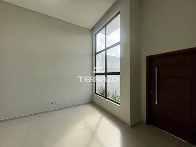 Casa com 240m² 3 quartos e 1 banheiro, à venda, no bairro Casa de Pedra em Volta Redonda