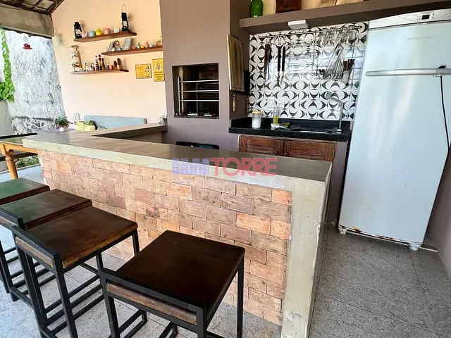 Casa com 420m² 4 quartos e 6 banheiros, à venda, no bairro Boa Vista em Ilhéus
