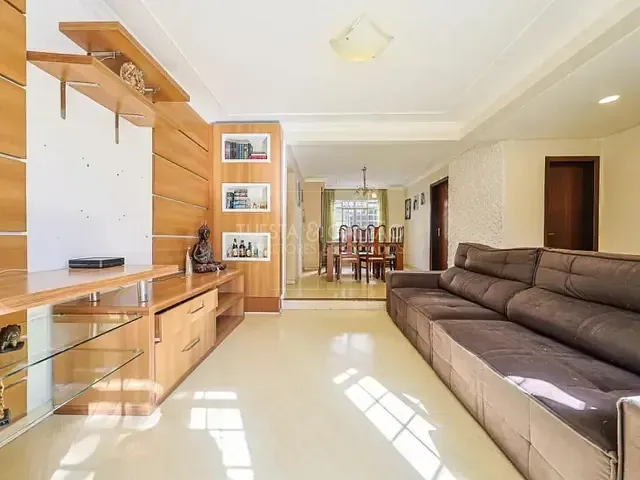 Casa com 168m² 3 quartos e 3 banheiros, à venda, no bairro Santo Inácio em Curitiba