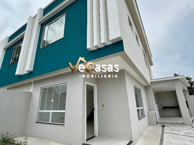 Casa com 200m² 3 quartos e 4 banheiros, à venda, no bairro Ouro Verde em Rio das Ostras