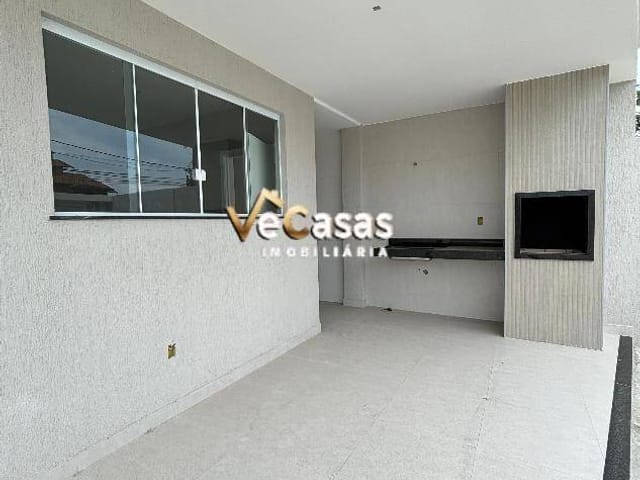 Casa com 200m² 3 quartos e 4 banheiros, à venda, no bairro Ouro Verde em Rio das Ostras
