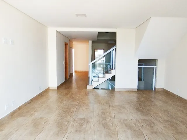 Casa 3 quartos e 3 banheiros, à venda, no bairro Jaguaré em São Paulo