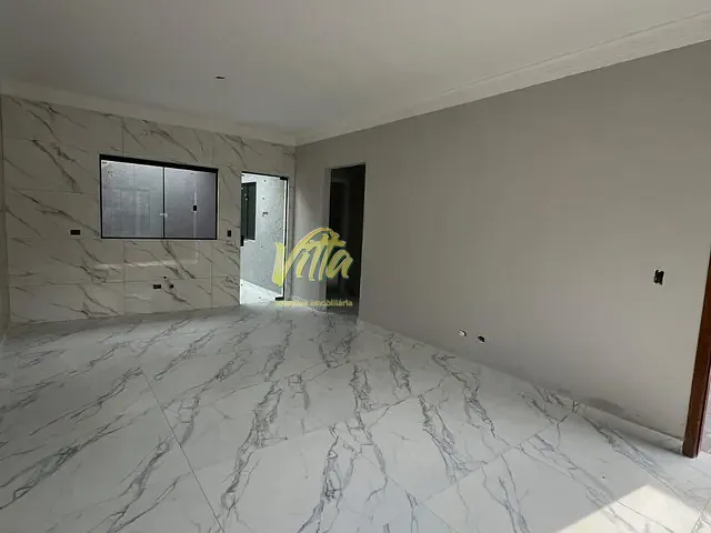Casa 3 quartos e 1 banheiro, à venda, no bairro Iguaçu em Araucária