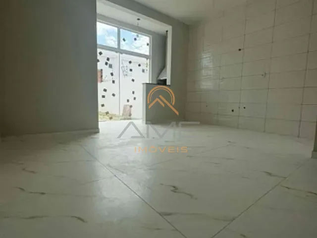 Casa 2 quartos e 2 banheiros, à venda, no bairro Laranjal em Pelotas
