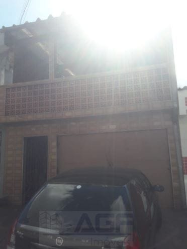 Casa 4 quartos e 2 banheiros, à venda, no bairro Serraria em Diadema