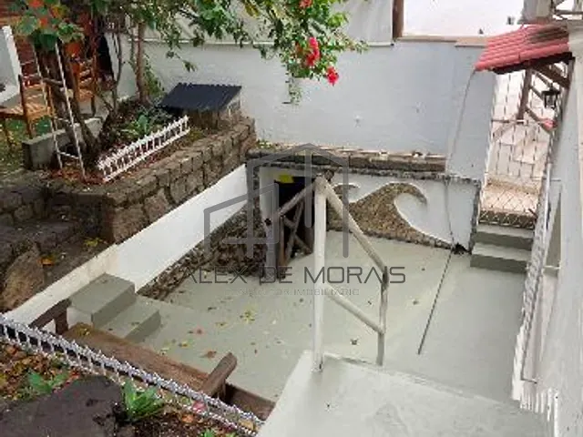 Casa 5 quartos e 5 banheiros, à venda, no bairro Centro em Vitória