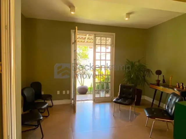 Casa com 734m² 3 quartos e 3 banheiros, à venda, no bairro Vila Santa Cecília em Volta Redonda