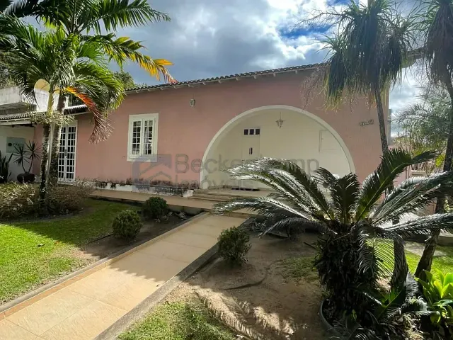 Casa com 734m² 3 quartos e 3 banheiros, à venda, no bairro Vila Santa Cecília em Volta Redonda