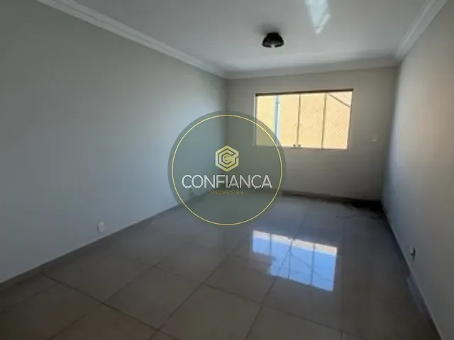 Casa 3 quartos e 2 banheiros, para alugar, no bairro Nova Vista em Belo Horizonte