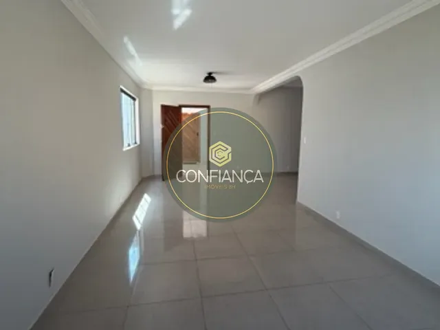 Casa 3 quartos e 2 banheiros, para alugar, no bairro Nova Vista em Belo Horizonte