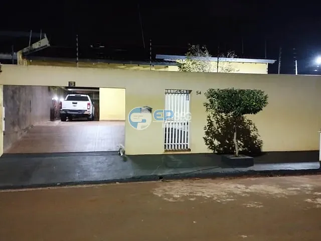 Casa com 260m² 3 quartos e 2 banheiros, à venda, no bairro Residencial Tucanos em Ibiporã