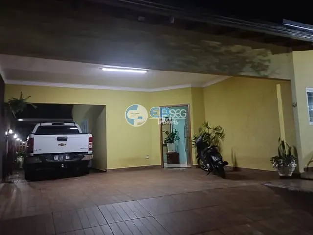 Casa com 260m² 3 quartos e 2 banheiros, à venda, no bairro Residencial Tucanos em Ibiporã
