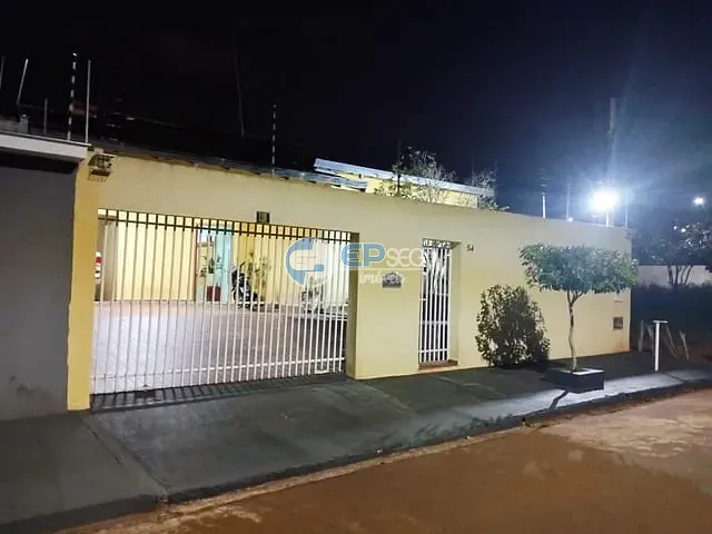 Casa com 260m² 3 quartos e 2 banheiros, à venda, no bairro Residencial Tucanos em Ibiporã