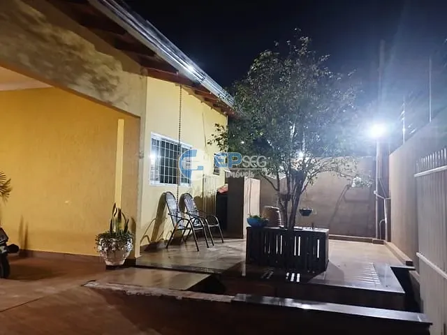 Casa com 260m² 3 quartos e 2 banheiros, à venda, no bairro Residencial Tucanos em Ibiporã