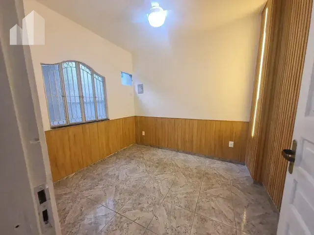 Casa com 60m² 1 quarto e 1 banheiro, para alugar, no bairro Maria da Luz em Nova Iguaçu